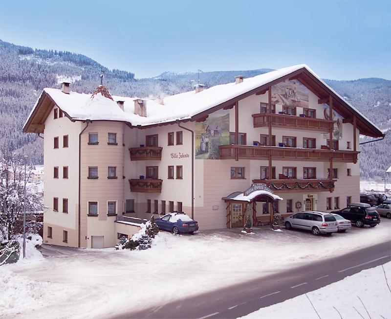 Hotel Villa Jolanda Ziano di Fiemme Buitenkant foto